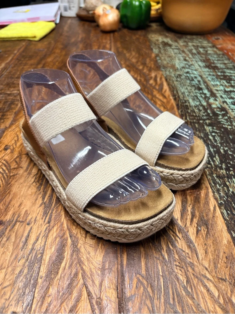 Steve Madden Jaklin Cream and Tan Stretch Espadrille Platform Sandals Size 8